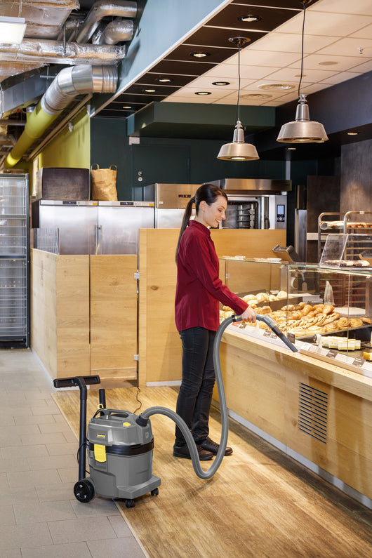 KARCHER Bidone aspiratutto Professionale NT 22/1 Ap L - Portata aria: 72 l/s - Aspirazione: 249 / 24.9 mbar / kPa - Capacità del contenitore: 22 l