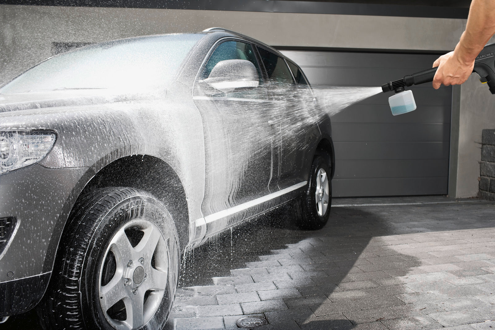 KARCHER Idropulitrice K 5 Classic Car & Home - Allacciamento elettrico: 220 – 240 / 50 – 60 V / Hz - Pressione: 20 – max. 145 / 2 – max. 14.5 bar / MPa - Portata: max. 500 l/h