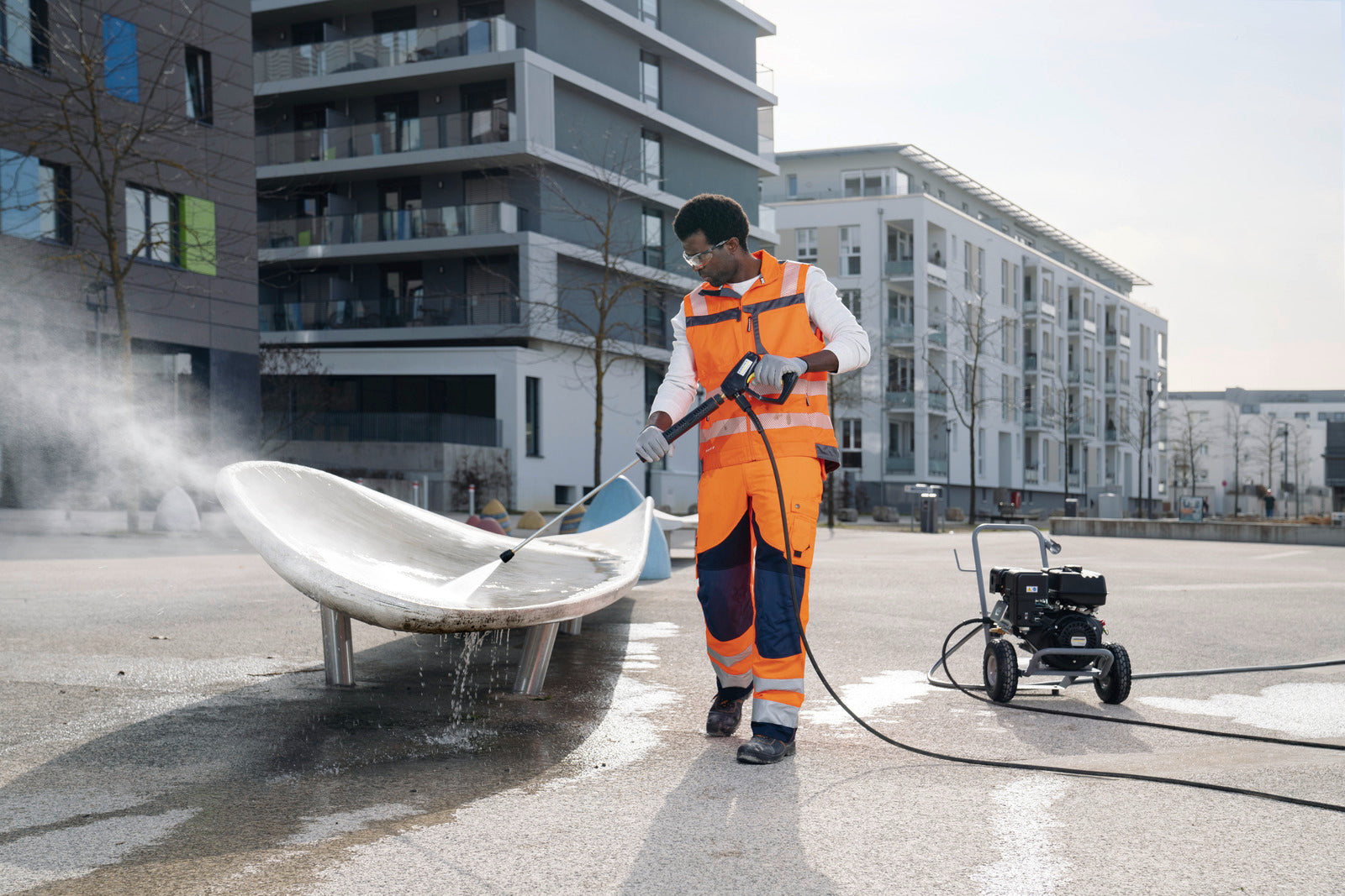 KARCHER Idropulitrice Professionale alta pressione HD 6/15 G Classic - Portata: 600 l/h - Pressione di lavoro: 150 / 15 bar / MPa - Pressione max.: 200 / 20 bar / MPa