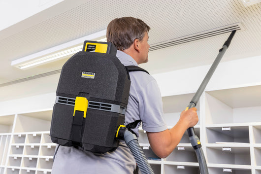 KARCHER Aspirapolvere Professionale a batteria BVL 3/1 Bp - Capacità del contenitore: 3 l - Rumorosità: 65 dB(A) - Portata aria: 35.4 l/s