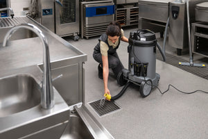 KARCHER Bidone aspiratutto Professionale NT 48/1 - Portata aria: 72 l/s - Aspirazione: 249 / 24.9 mbar / kPa - Capacità del contenitore: 48 l