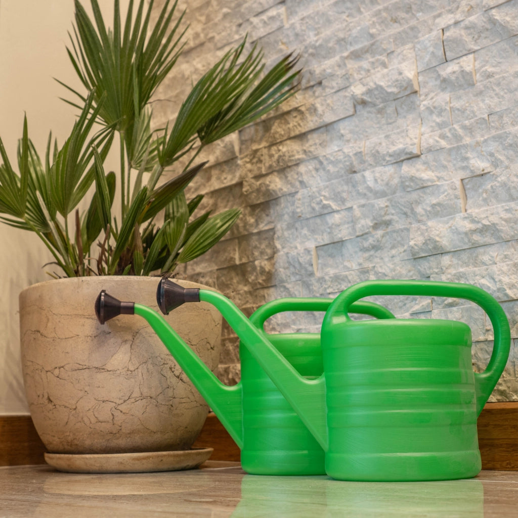 Annaffiatoio da giardino KADAX per innaffiare fiori, in plastica, per uso domestico, 2 x 2,5 litri