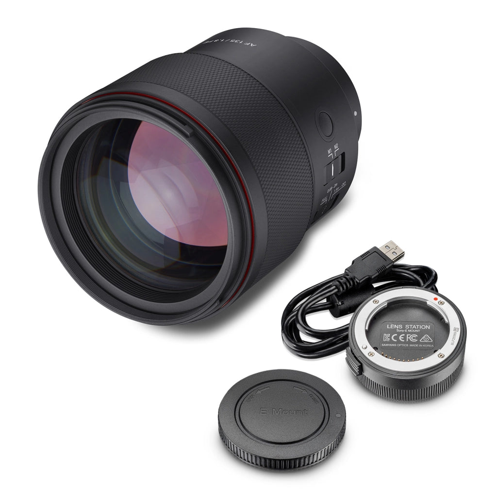 Set Teleobiettivo AF 135mm F1.8 FE compatibile con Sony E & Lens Station - autofocus full frame e APS-C - lunghezza focale fissa, per uso esterno - per A9 A7 A1 Alpha 6000 A7C II