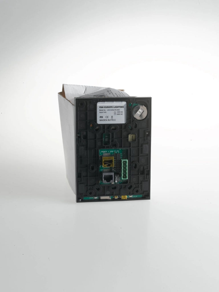 LED-SUNLITE-DE3 SUNLITE 2X512 DMX ESA PRO E SUITE 2 10,6X1,1X14,6CM