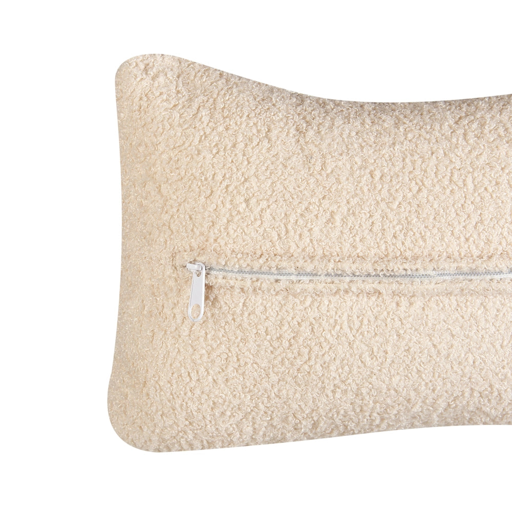 Poltrona da salotto con schienale curvo boucle beige stile glam elegante soggiorno