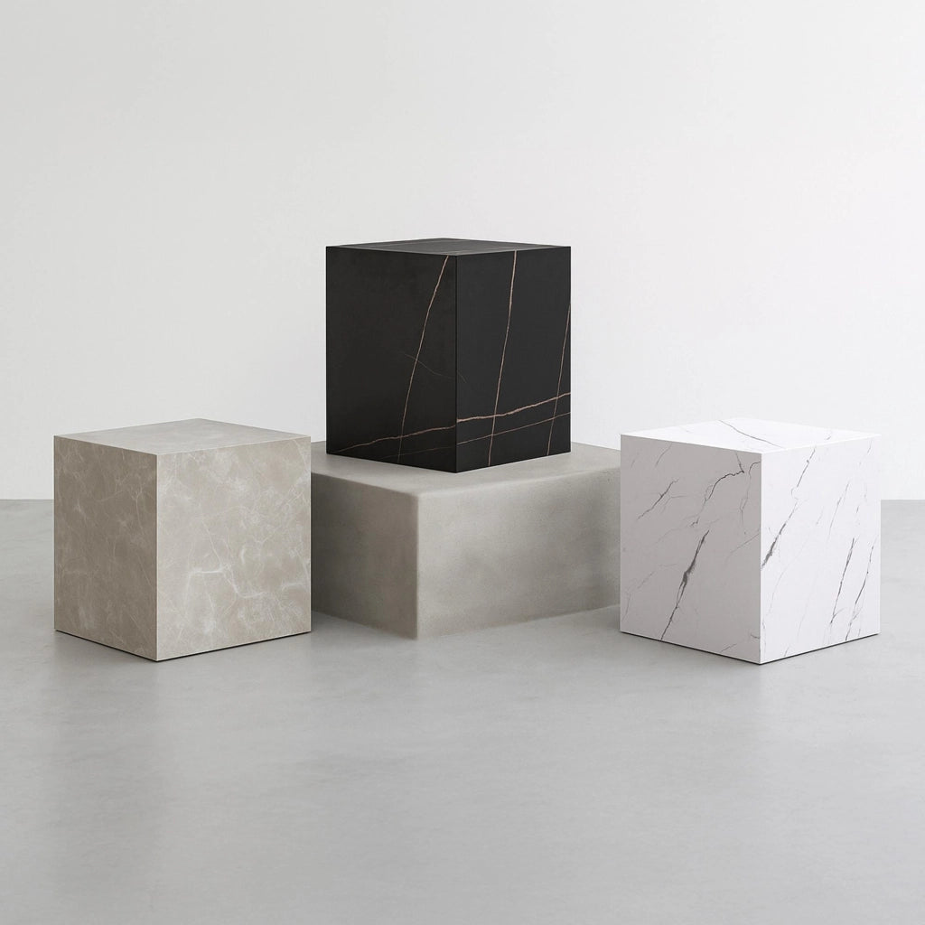 Tavolino Ellelu a Forma di Cubo 45 x 40 x 40 cm - Effetto Marmo Tortora [en.casa]