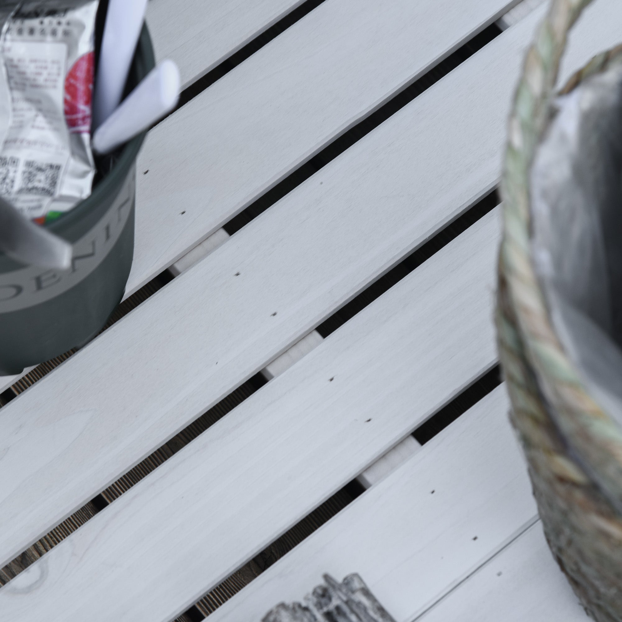 Panca Contenitore da Giardino 127x56x60 cm in Legno di Abete Bianca