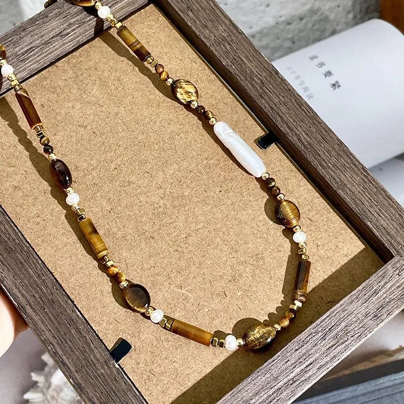 Collana di perle fatte a mano con pietre naturali marroni, regalo di Natale o di compleanno.