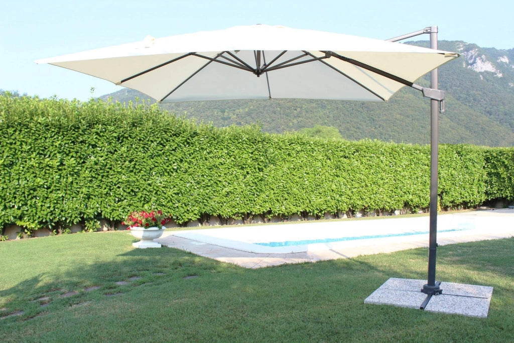 Ombrellone da Giardino Newton Decentrato 3x3 m in Alluminio Nero Telo Ecrù
