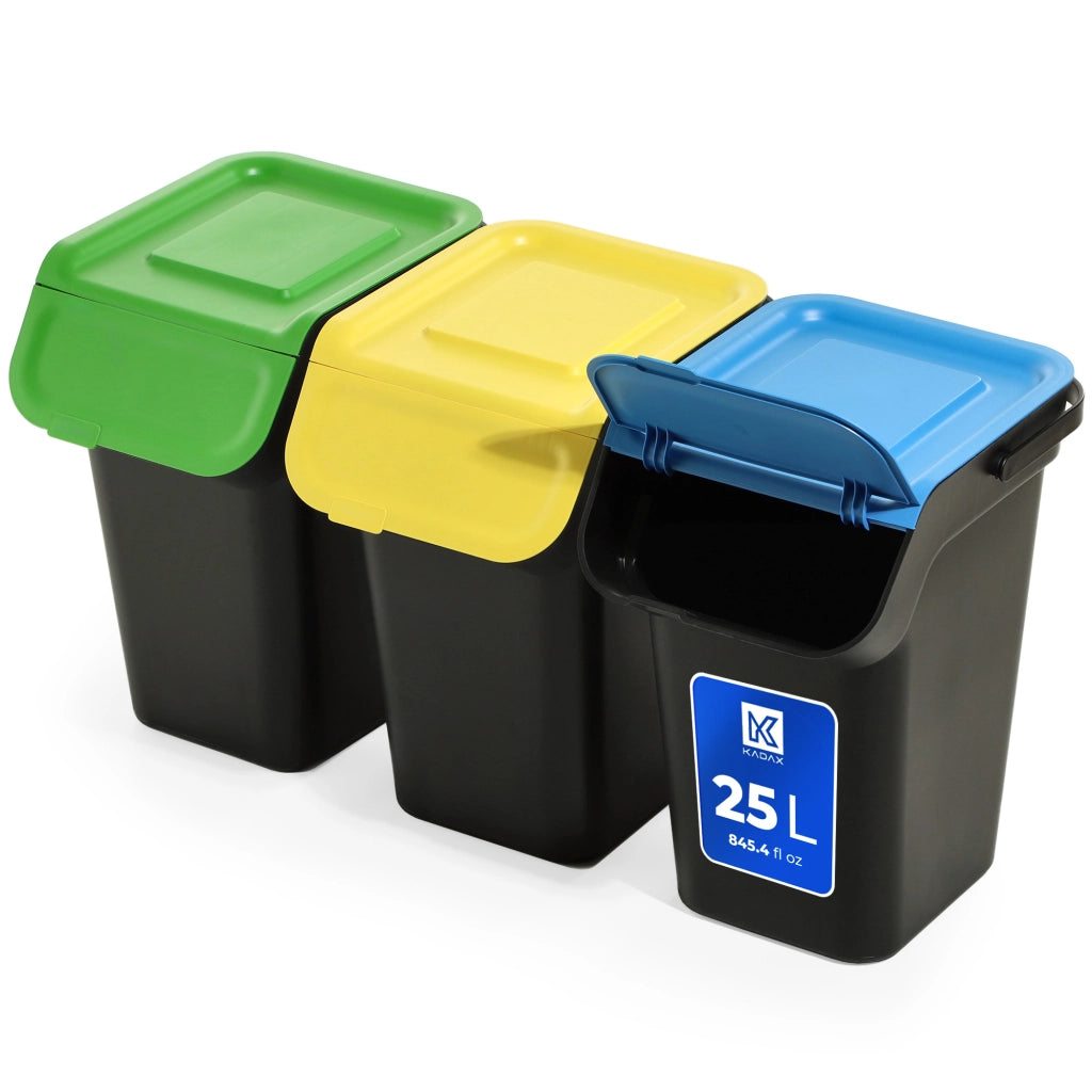 Set di 3 bidoni per la raccolta differenziata KADAX da 25 litri con maniglia.