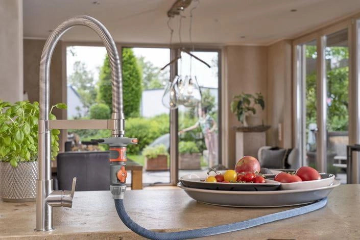 Gardena Liano pompa da giardino 10 m Sul suolo Cloruro di polivinile (PVC), Tessile Nero, Grigio