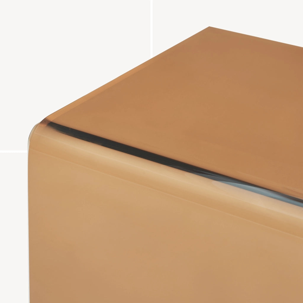 Tavolino Laterale Trölmapilu a Forma di C in Vetro 60 x 40 x 40 cm - Marrone [en.casa]