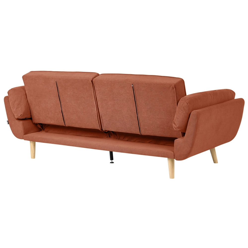 Divano Letto 3 Posti in Tessuto Arancione con Gambe in Legno Imbottitura in Schiuma Schienale Diviso e Imbottitura Biscuit Idrorepellente