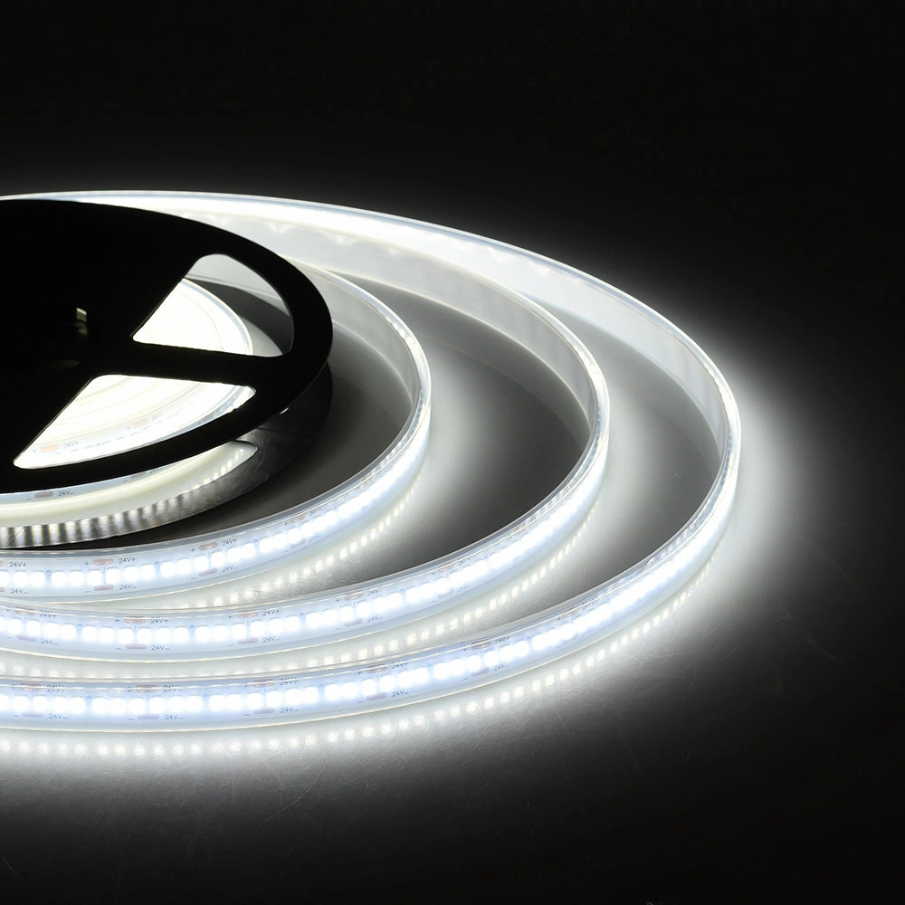 STRISCIA LED SMD 2835 DA 5 METRI LUCE FREDDA 6500K PER USO ESTERNO - ALTA LUMINOSITA' E FLESSIBILITA' PER OGNI ESIGENZA