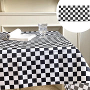 Set di tovaglie per tavolo da 2 pezzi - Nero e bianco - Tovaglia per tavolo in plastica - Tovaglia lavabile - Tovaglia per tavolo per festa di compleanno - Dimensioni 137x274CM