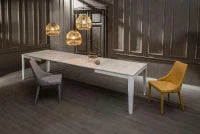 E-STYLO Tavolo allungabile con top cemento bianco in melaminico e base in metallo bianco, 90cm X 156/ 316cm H. 76cm.
