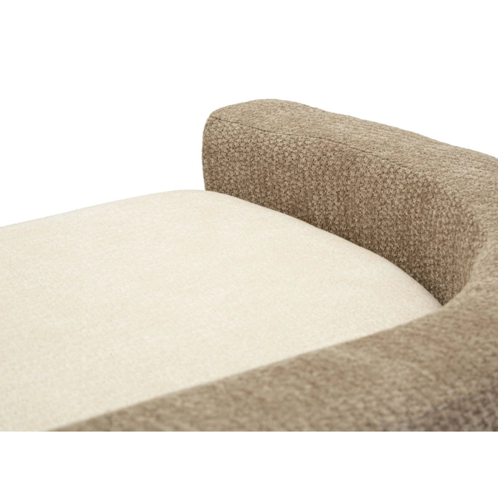 Panca dal design nordico con struttura in MDF e seduta imbottita beige