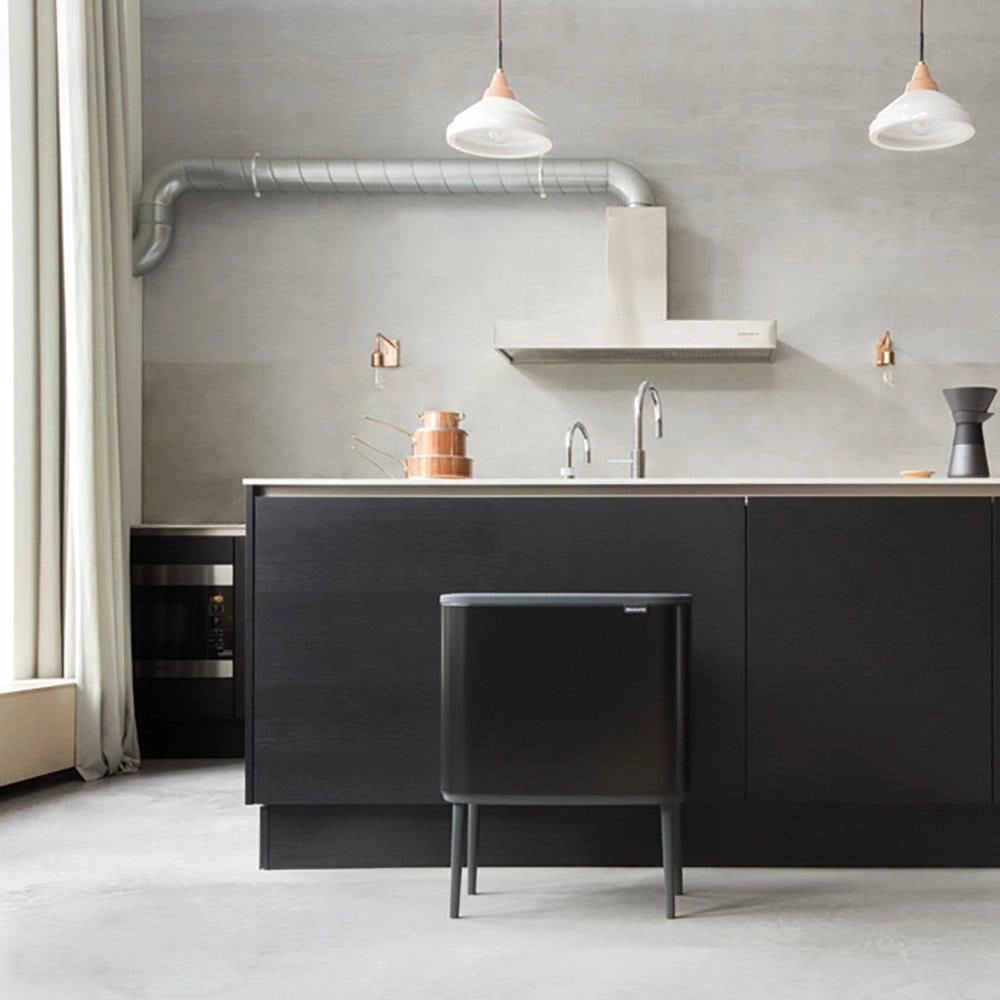 Brabantia 316203 Bo Touch Bin Pattumiera 2 Secchi 11+23 Litri Apertura Soft-Touch Piedini Regolabili colore Nero Opaco