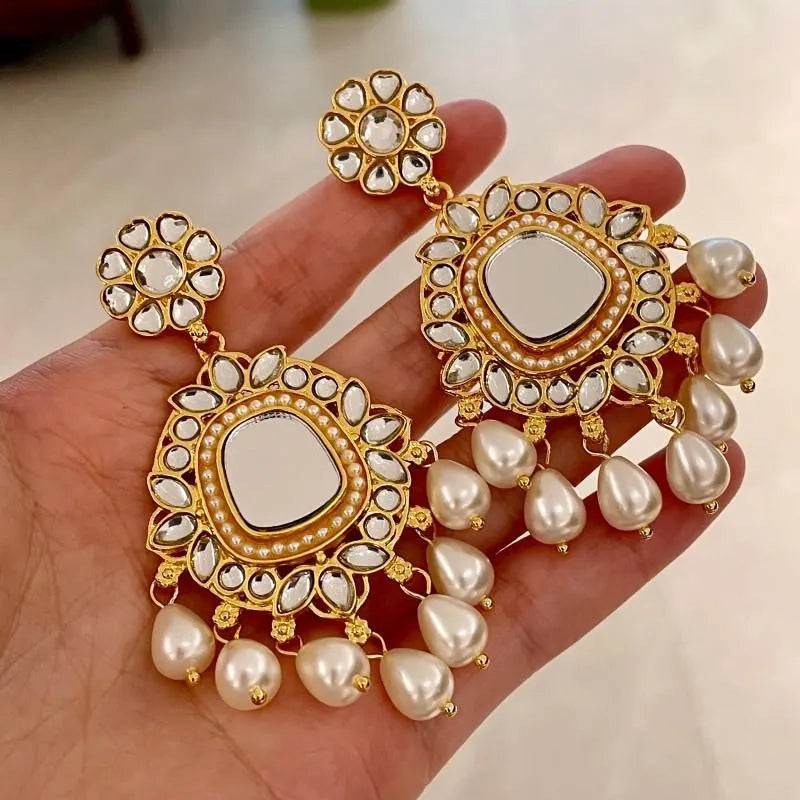 Set composto da collana e orecchini con pendente di perle, realizzati a mano: stile vintage con perline
