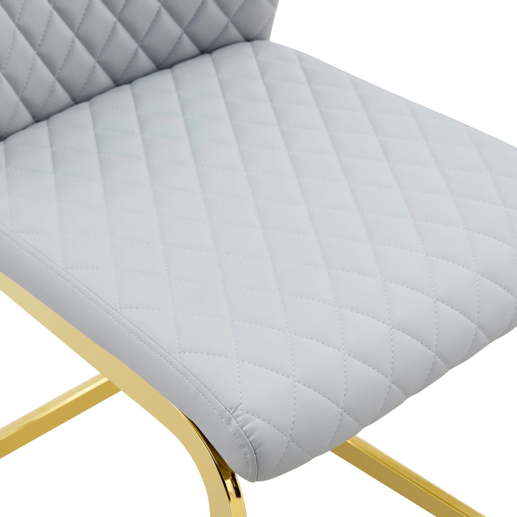 Set di 2 sedie da pranzo con schienale alto, rivestimento effetto pelle PU grigio chiaro e struttura in metallo color oro