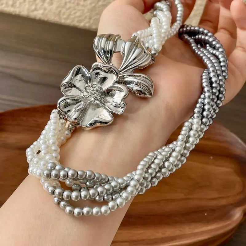 Collana vintage multistrato di perle: regalo di compleanno con fiore di diamanti