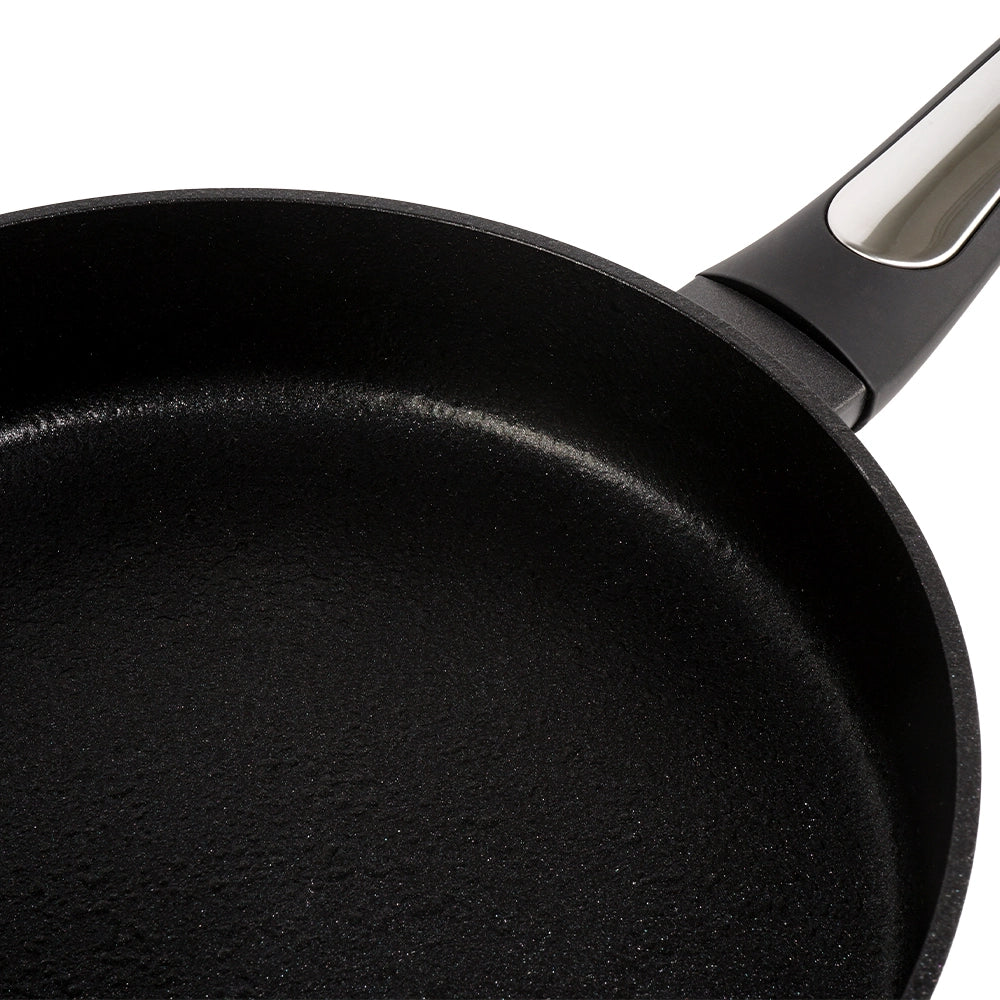 Padella Elegance Black 24 cm doppio fondo acciaio inox, manico Soft touch