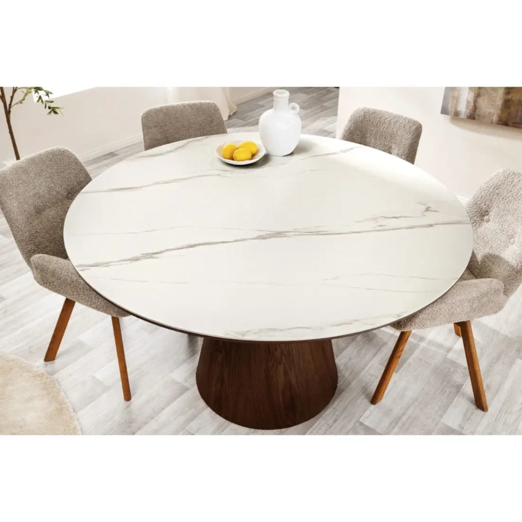 Tavolo da pranzo LUMEA – Rotondo 120 cm – Piano in ceramica effetto marmo bianco – Piede in legno massiccio – Stile contemporaneo