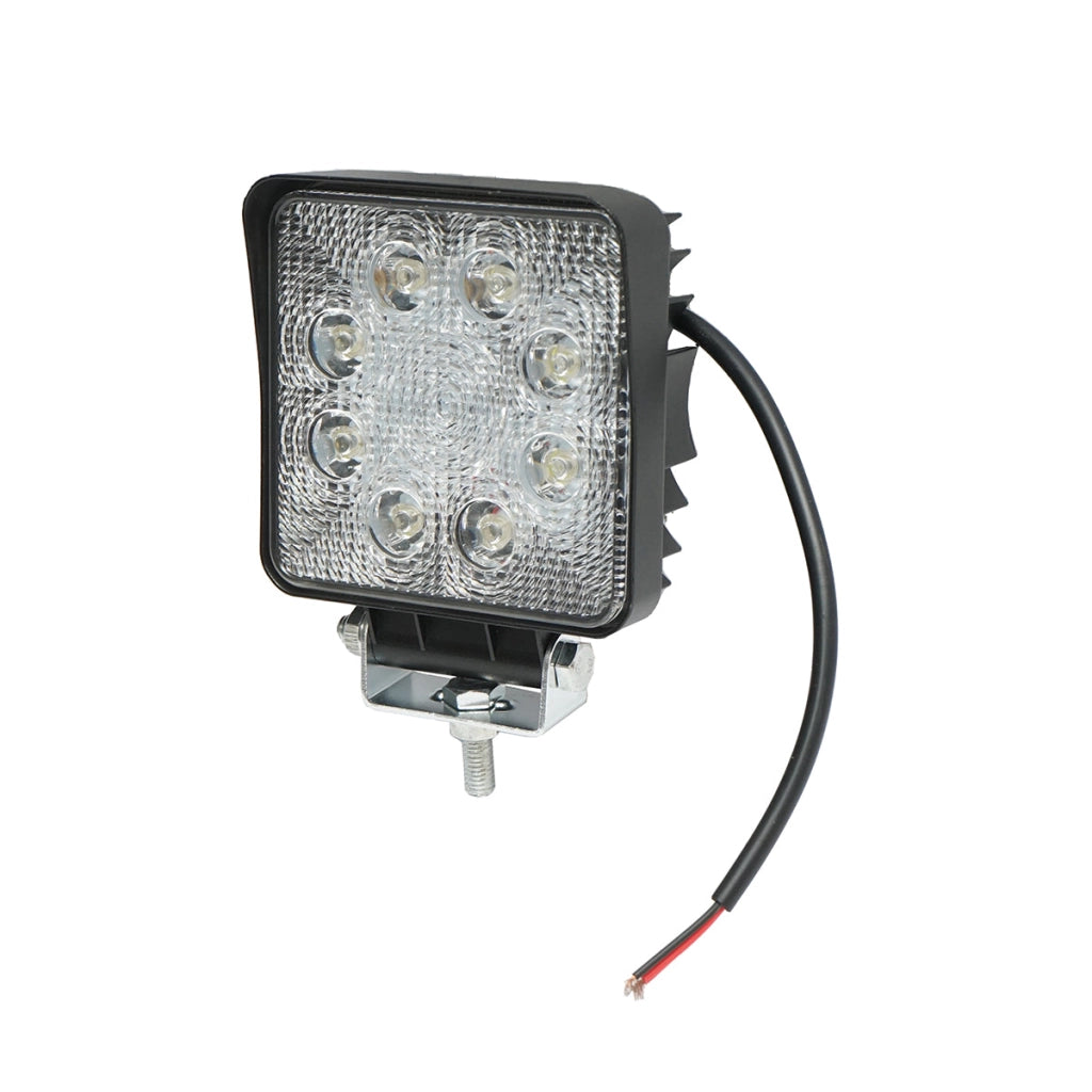 Lampada con 8 LED, 10-60V, 24W, angolo di radiazione 30°, tipo spot, 107x107x51mm, 6000K, IP67, Breckner Germany