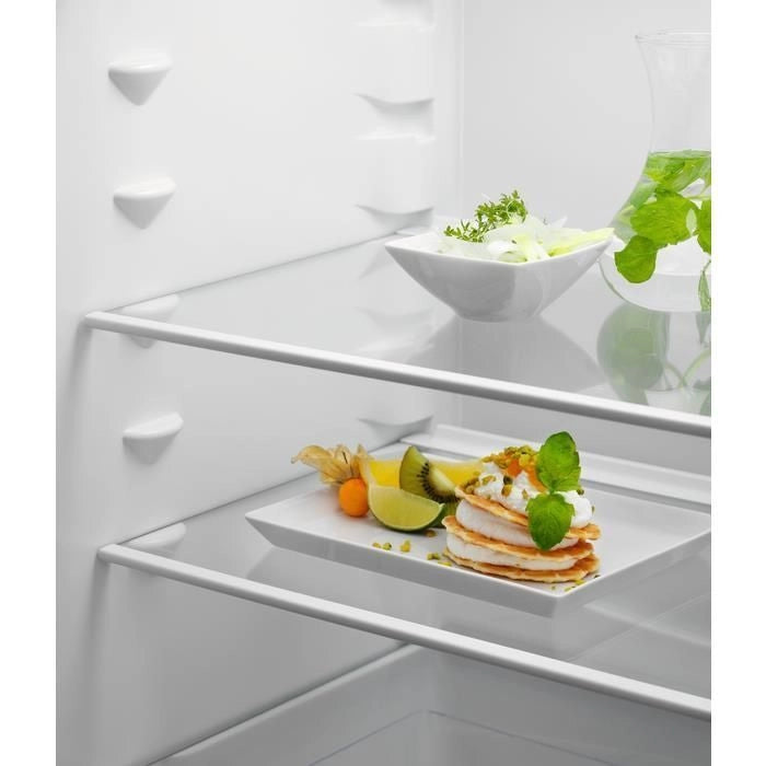 Electrolux KTS5LE12S frigorifero con congelatore Da incasso 182 L E Bianco