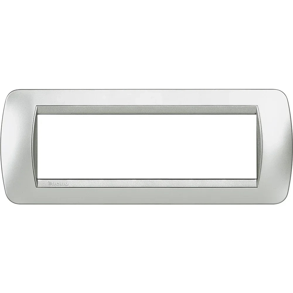 Living Int. - Placca 7 posti tech - L4807TE