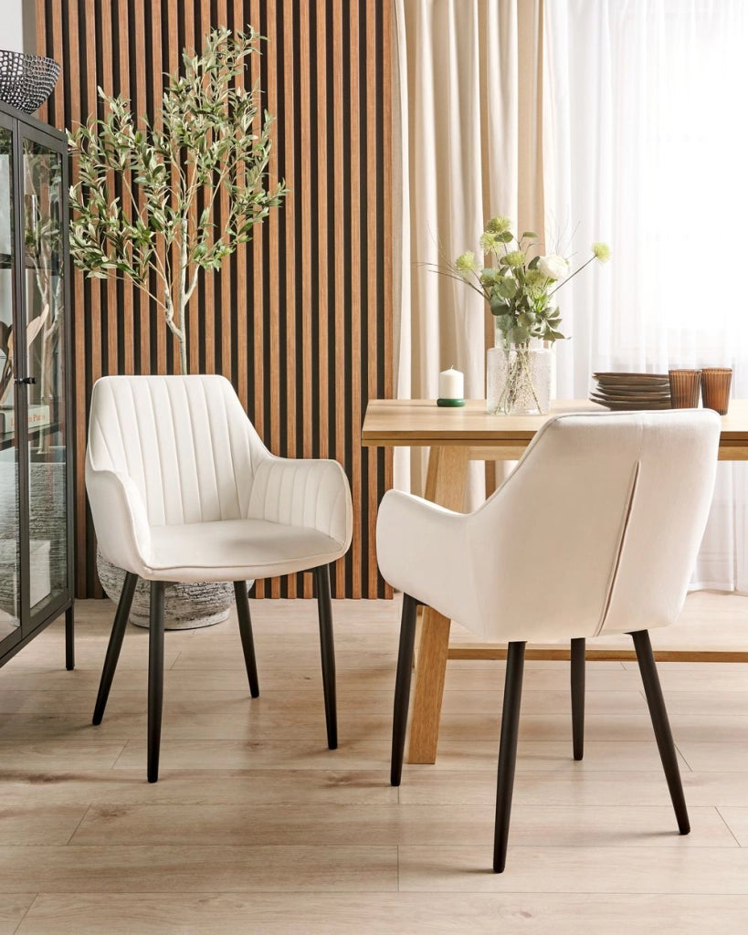 Set di 2 sedie da pranzo Braccioli in velluto bianco sporco Gambe in metallo Nero Retro Glam