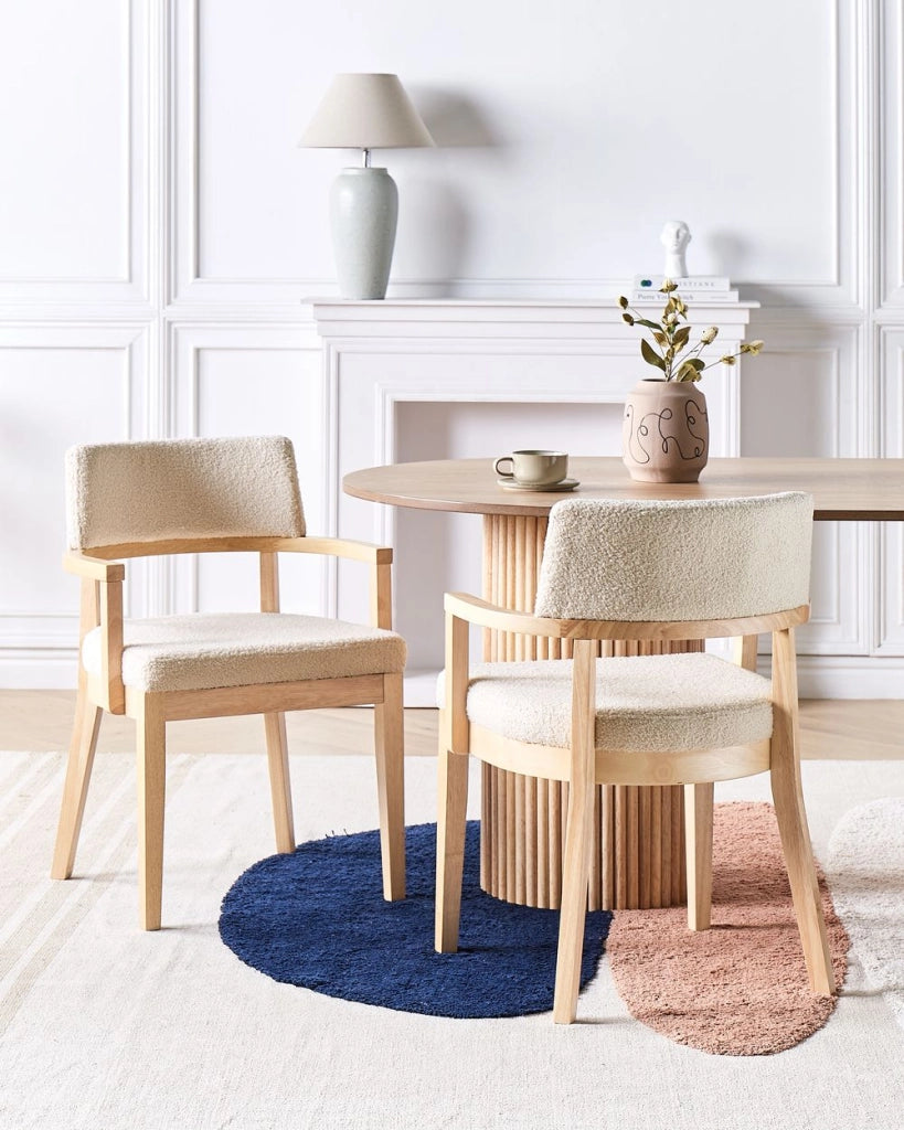Set di 2 sedie da pranzo in legno chiaro e tessuto boucle di poliestere beige Gambe in legno di gomma Stile retrò tradizionale