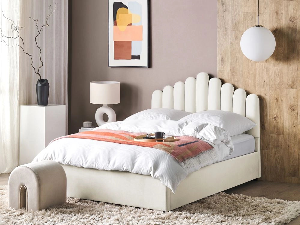 Letto contenitore matrimoniale rete a doghe velluto bianco sporco 140 x 200 testiera a conchiglia