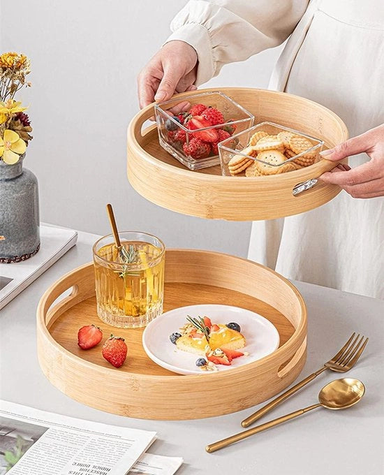 Tavolo di servizio in legno rotondo con maniglie e bordo elevato - per cibo, caffè, vino, tè e frutta - 385x385x5 cm