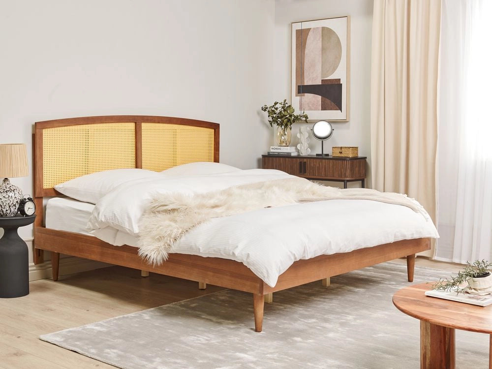 Letto in legno di gomma chiaro UE matrimoniale 180 x200 cm con testiera a doghe Stile rustico minimalista