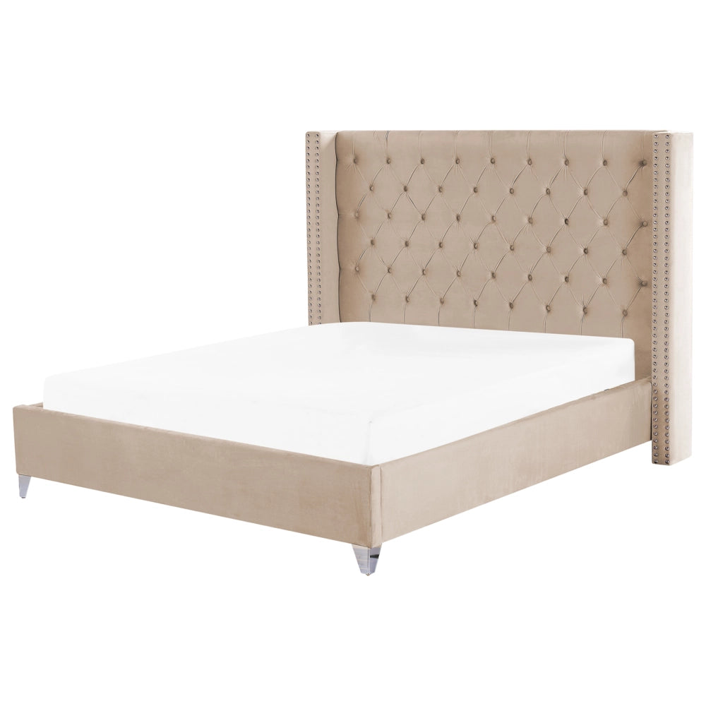 Letto a doghe Velluto beige imbottito Poggiatesta trapuntato borchie 180 x 200 cm Glam Design