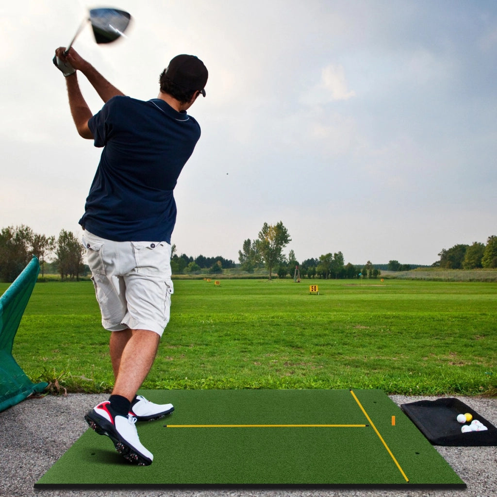 Tappeto golf con 2 punte da golf 2 aste di allineamento 6 fori preforati per le punte, Tappeto in erba sintetica 152x117x2,5cm-Golf