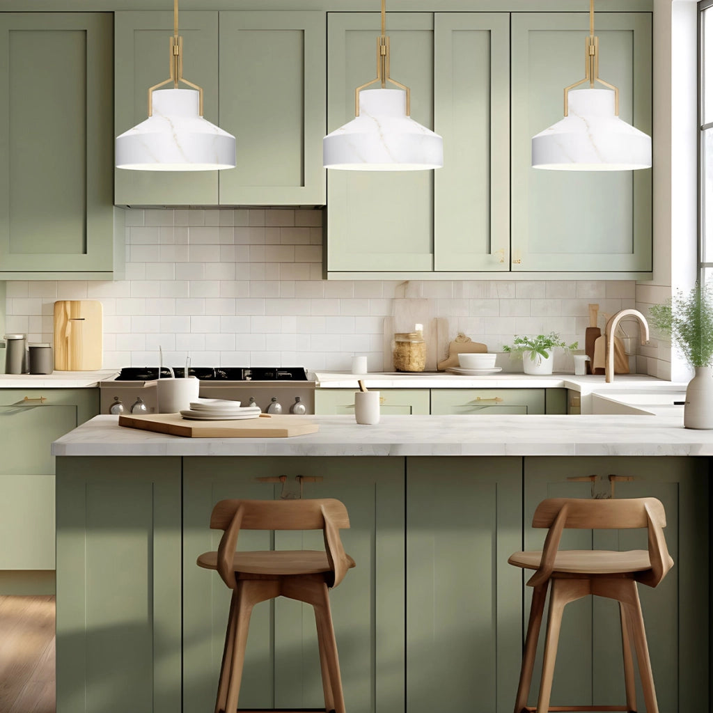 Sospensione Quoizel Brecken ottone vetro opale Ø37cm 2xE27