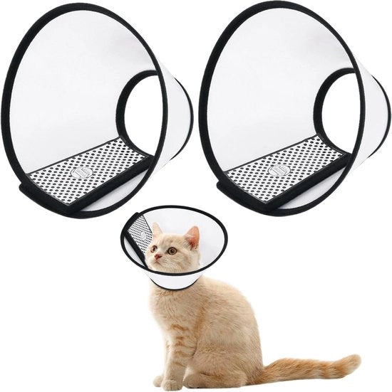Due collari per cani e gatti con cono regolabile per animali dopo interventi chirurgici.