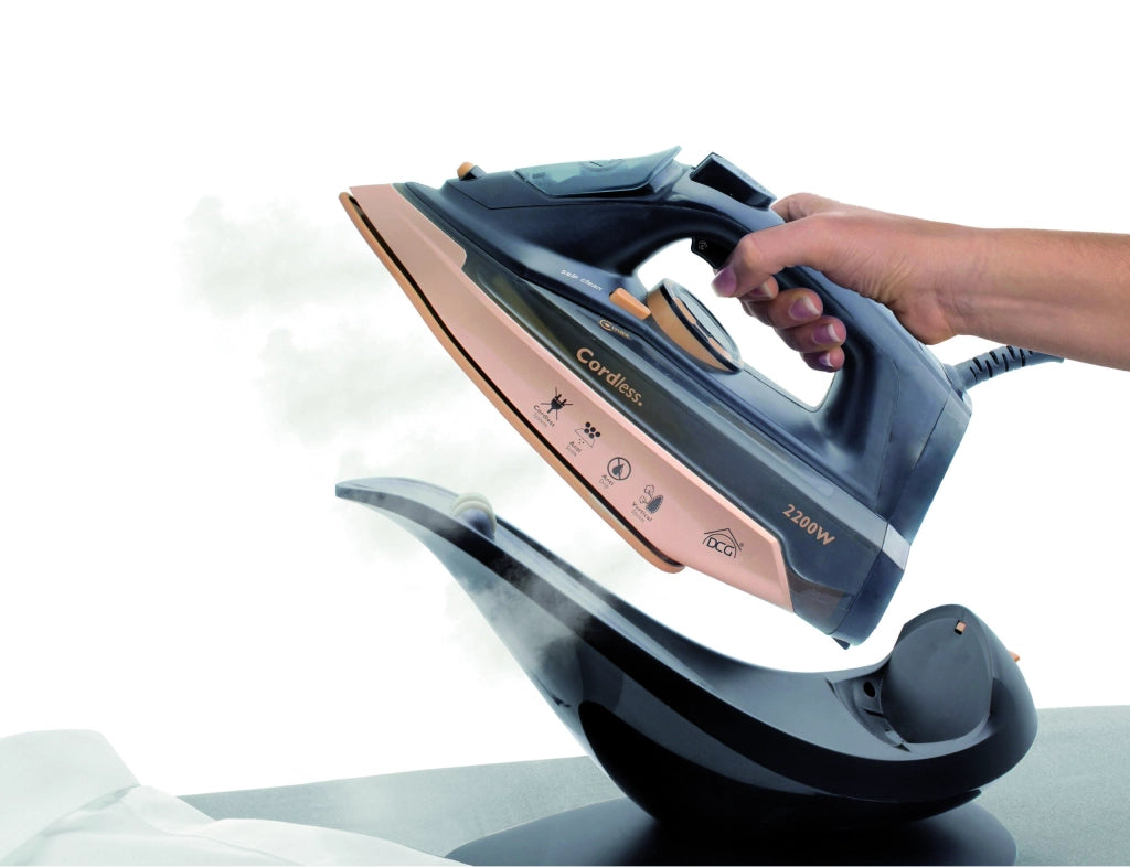 Dcg FERRO DA STIRO 2 IN 1 CORDLESS DB8030  2200 W