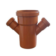 BRAGA RIDOTTA DOPPIA 45  ° AD INNESTO IN PVC RAL 8023 -  EE ¸100/ EE ¸40/ EE ¸40   RAL 8023