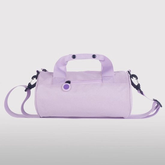 Sporttas per donna in lilla-violaceo (27x14 cm), con tasca per abbigliamento bagnato e cinturino regolabile, idonea per sport, palestra e viaggi di fine settimana.