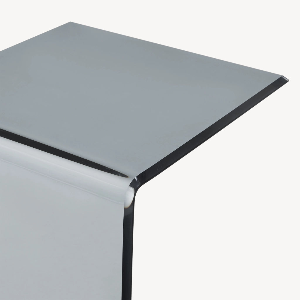Tavolino Laterale Trölmapilu a Forma di C in Vetro 60 x 40 x 40 cm - Grigio [en.casa]