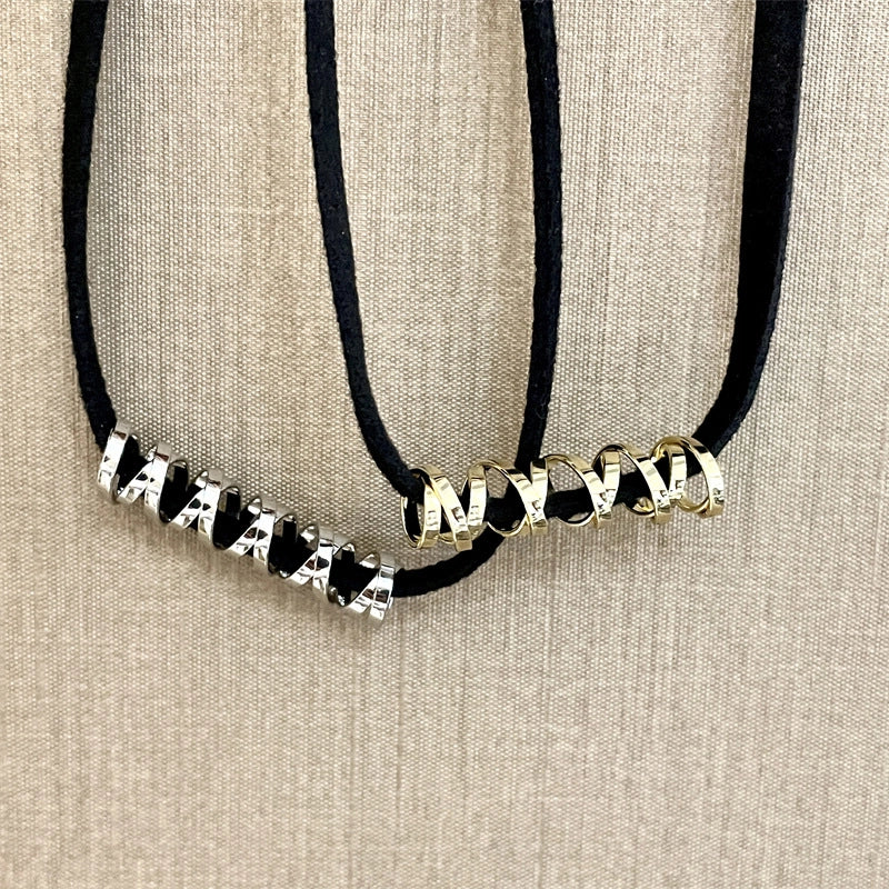Collana girocollo corta da donna, ideale per la clavicola.