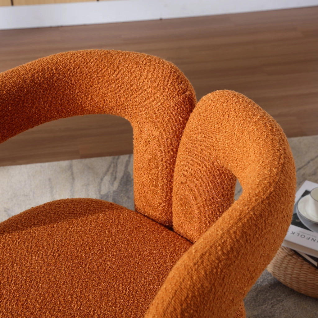 Poltrona girevole 360° in bouclé arancione con base in metallo, seduta imbottita e struttura robusta