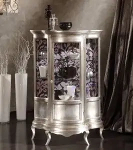 Vetrina sagomata bassa in legno massiccio di tiglio Shabby chic argento anticato