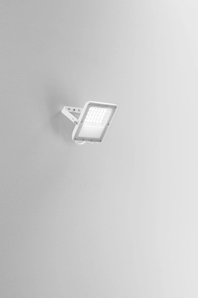 PROIETTORE LED 20W 2000LM CCT 3000K / 4000K / 6500KBIANCO IP65 13X18CM