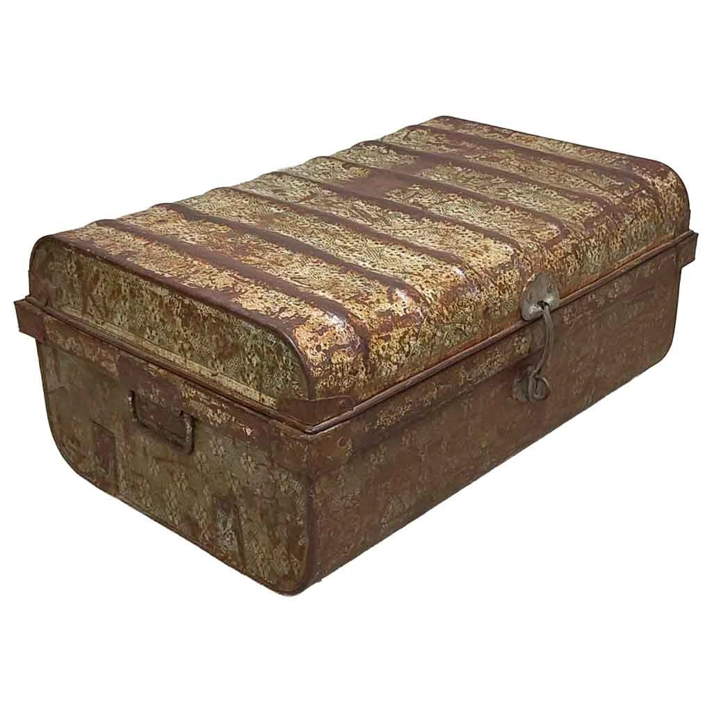 Valigia artigianale in metallo, 67x37x25h cm