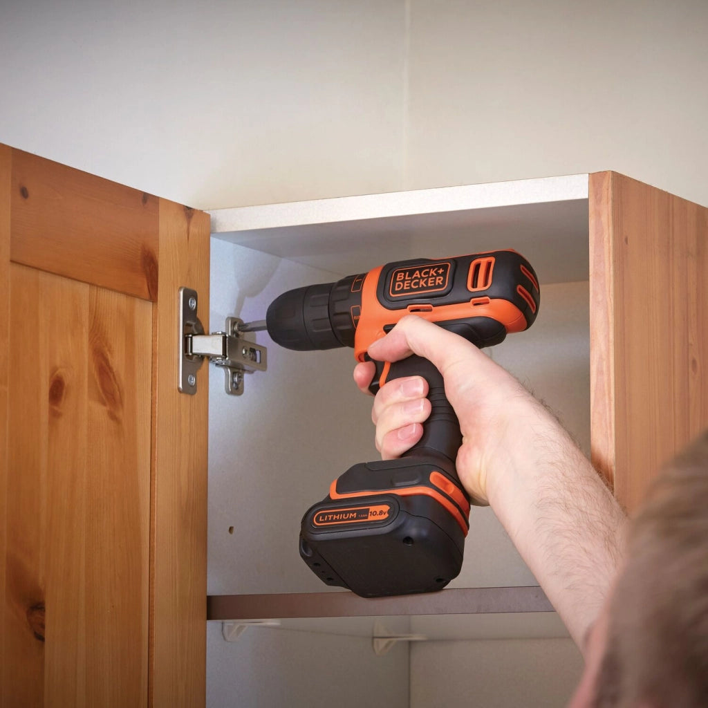 Black & Decker BDCDD12-QW – Avvitatore compatto 10,8V + batteria