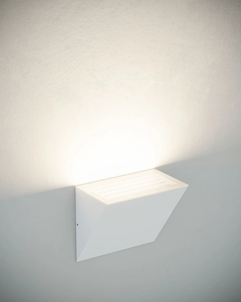 Applique LED da Parete MINI COMET 40x90mm Bianco Opaco, 10/20W Switch 2700K/3200K/4000K, Dimmerabile TRIAC IP65 - Beneito & Faure